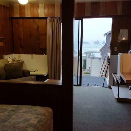 Sunset Oceanfront Lodging Бандон Экстерьер фото