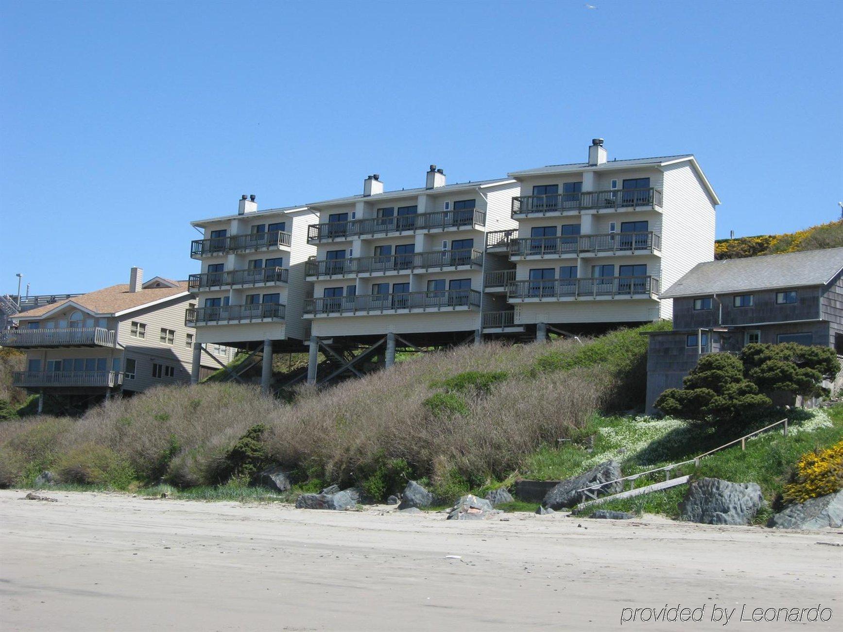 Sunset Oceanfront Lodging Бандон Экстерьер фото