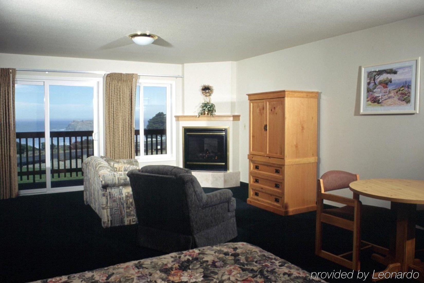 Sunset Oceanfront Lodging Бандон Экстерьер фото