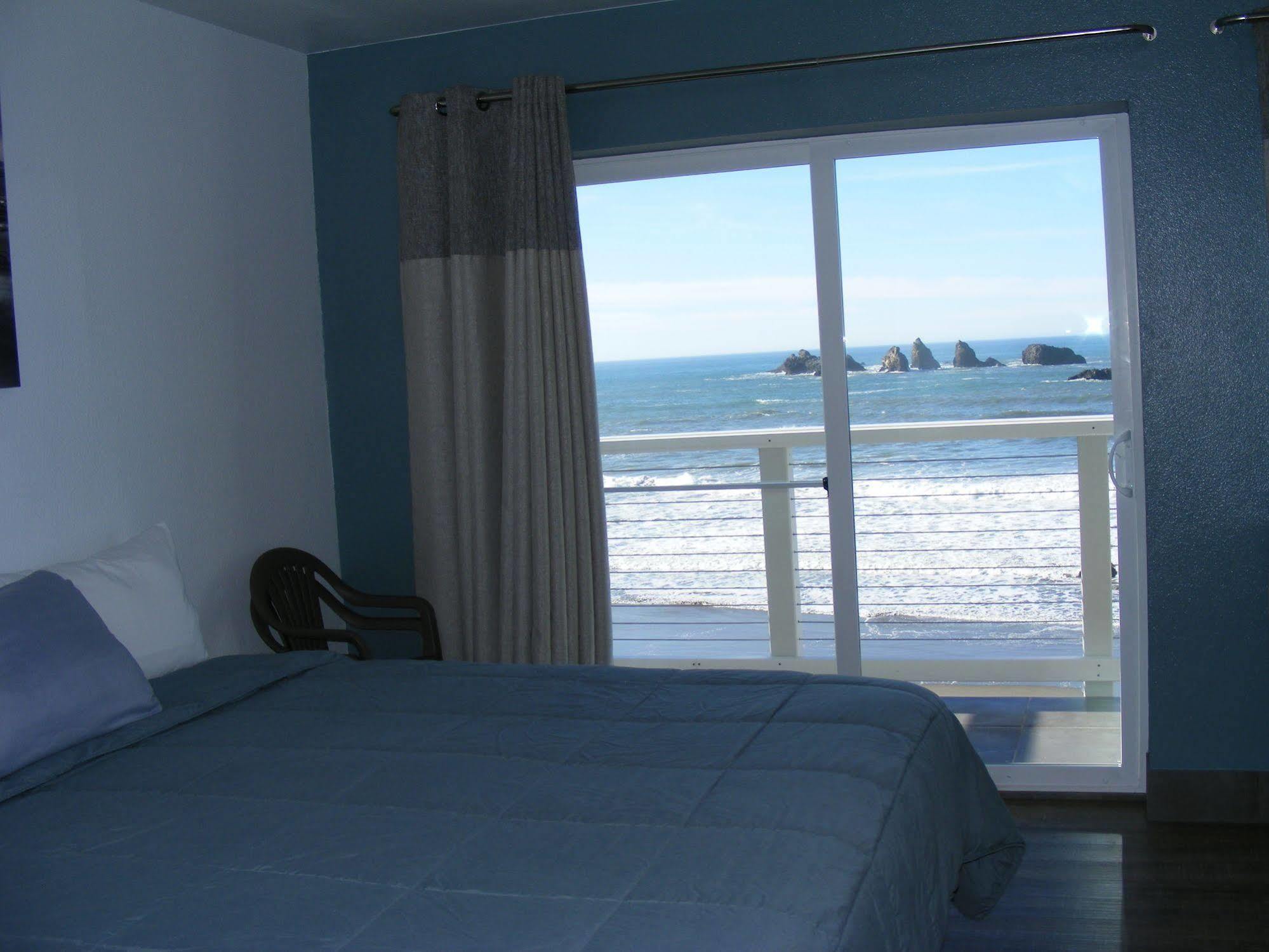 Sunset Oceanfront Lodging Бандон Экстерьер фото